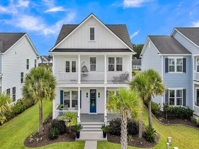 Photo 1 of 25 : 1831 Agate Bay Drive