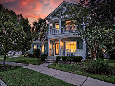 Photo 1 of 25 : 1299 Segar Street