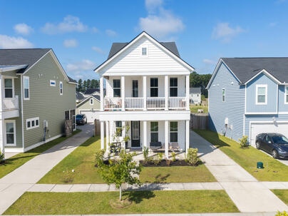 Photo 1 of 25 : 128 Oyster Tide Avenue