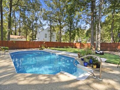 Photo 1 of 25 : 3218 Wynnefield Drive