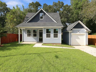 Photo 1 of 25 : 5816 Beverly Drive