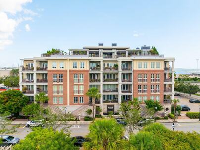 Photo 1 of 25 : 2 Laurens Street, #Unit 2c
