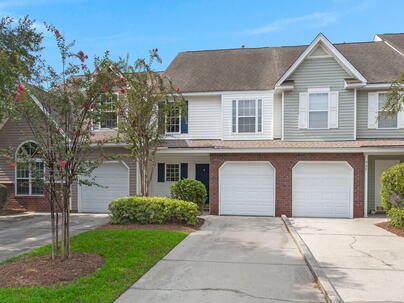 Photo 1 of 25 : 903 Yellow Hawthorn Circle