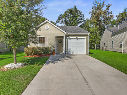 Photo 1 of 25 : 122 Brittondale Road