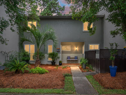 Photo 1 of 25 : 1603 Ventura Place