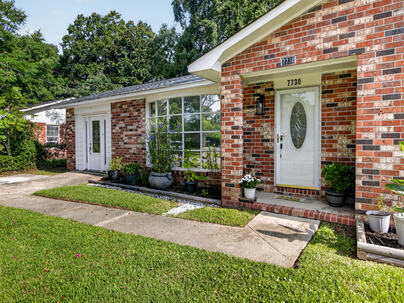 Photo 1 of 21 : 7730 Ovaldale Drive