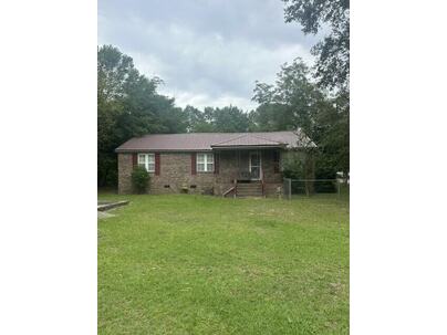 Photo 1 of 11 : 1023 Roosevelt Drive