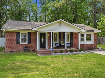Photo 1 of 22 : 403 Forest Circle