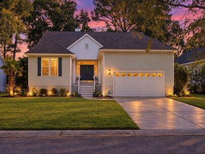 Photo 1 of 25 : 1292 Wisteria Wall Drive