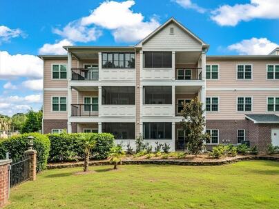 Photo 1 of 25 : 1025 Riverland Woods Place, #Apt 212
