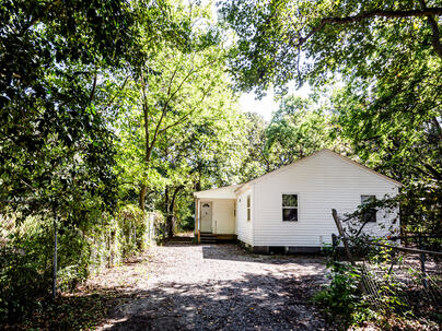 Photo 1 of 25 : 722 Sequoia Street