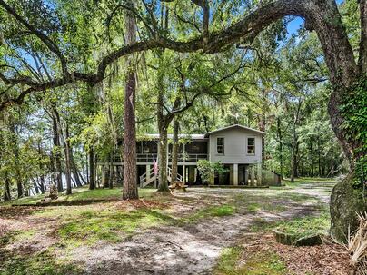 Photo 1 of 25 : 7884 Peirce Road