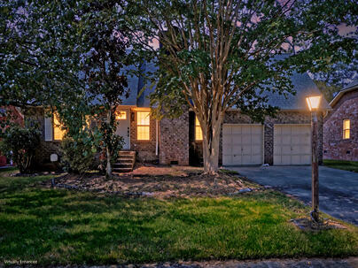Photo 1 of 25 : 1303 Sand Pine Road