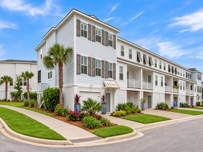 Photo 1 of 25 : 810 Kings Oak Court, #Unit 1