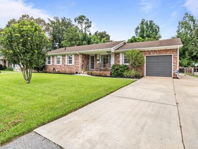 Photo 1 of 25 : 5920 Willard Drive