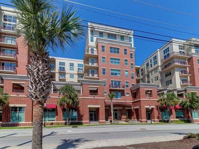 Photo 1 of 25 : 150 Bee Street, #806