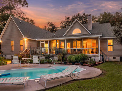 Photo 1 of 25 : 1837 Leadenwah Drive