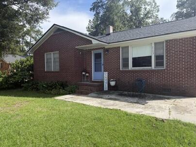 Photo 1 of 20 : 2703 Oakridge Circle