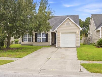 Photo 1 of 25 : 265 Avonshire Drive