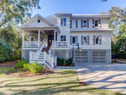 Photo 1 of 21 : 2414 Goldbug Avenue