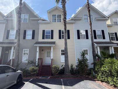 Photo 1 of 18 : 4933 Lake Palmetto Lane