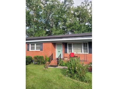 Photo 1 of 2 : 1823 Jaywood Circle