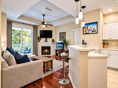 Photo 1 of 22 : 60 Fenwick Hall Allee, #736