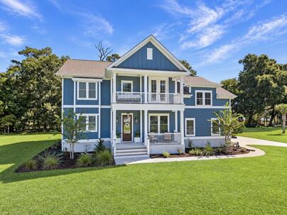 Photo 1 of 25 : 5609 Crystal Harbor Lane