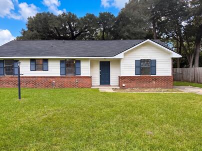 Photo 1 of 15 : 1300 Maryland Drive