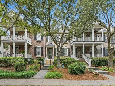 Photo 1 of 25 : 1812 Pierce Street
