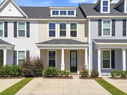 Photo 1 of 19 : 536 Green Fern Drive