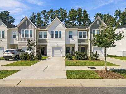 Photo 1 of 25 : 8773 Silver Perch Lane