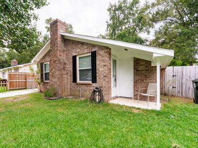 Photo 1 of 25 : 67 Tanbark Court