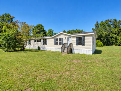 Photo 1 of 25 : 6230 Hyde Park Road