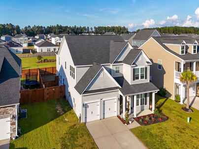 Photo 1 of 25 : 206 Honey Horn Drive
