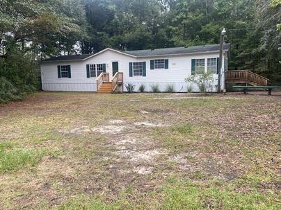 Photo 1 of 25 : 213 Knotty Pine Drive