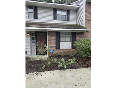 Photo 1 of 25 : 2362 Parsonage Road, #Apt 17c