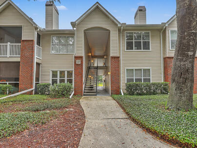 Photo 1 of 25 : 2011 Highway 17, #Unit 2300a