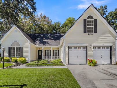 Photo 1 of 25 : 9166 Markleys Grove Boulevard