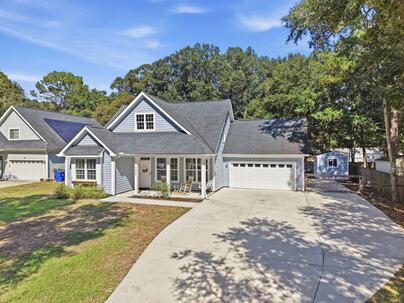 Photo 1 of 25 : 1555 Keswick Drive