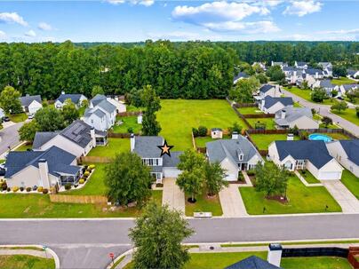 Photo 1 of 17 : 151 Highwoods Plantation Avenue