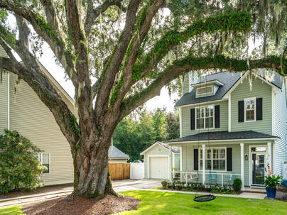 Photo 1 of 23 : 2405 Fulford Court