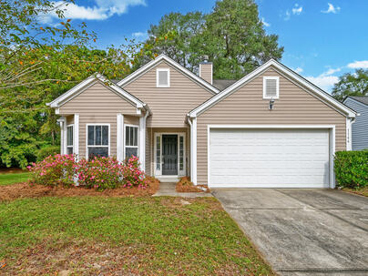 Photo 1 of 25 : 1144 Ole Oak Drive