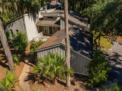 Photo 1 of 25 : 2623 Seabrook Island Road