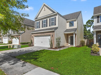 Photo 1 of 25 : 443 Whispering Breeze Lane