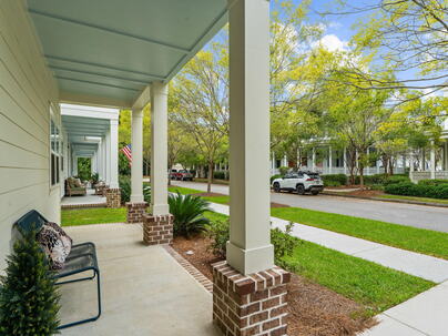 Photo 1 of 25 : 133 Sabal Court, #68