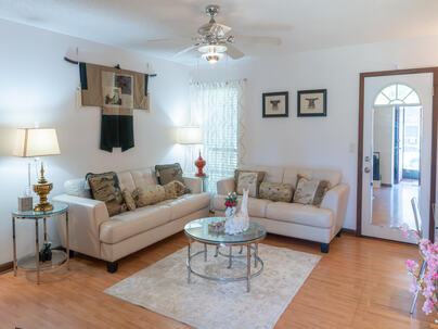 Photo 1 of 25 : 414 Surfside Drive
