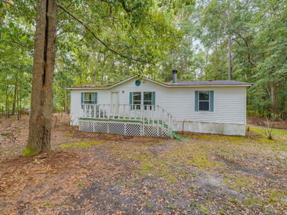 Photo 1 of 25 : 1388 Trask Parkway
