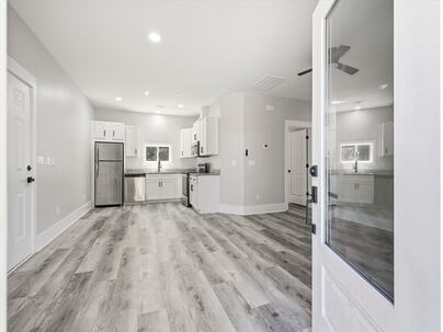Photo 1 of 15 : 730 Anderson Street