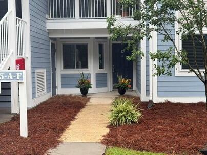 Photo 1 of 19 : 855 Sandlake Drive, #C